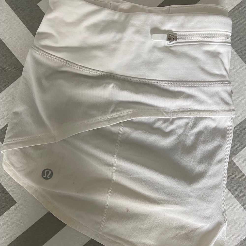 Lululemon Speed Up Shorts 2.5”